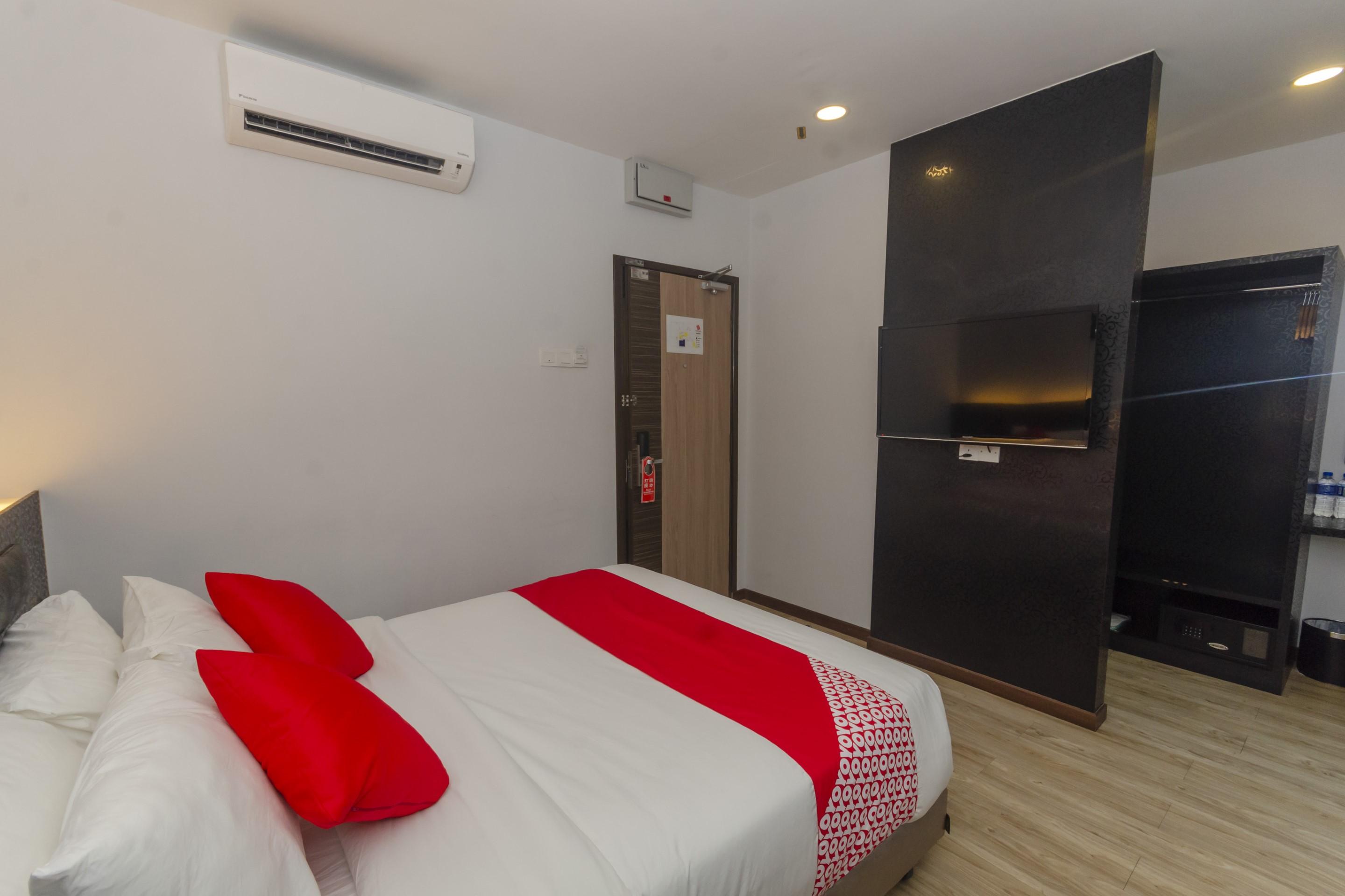 Oyo 717 Mr J Hotel Wakaf Che Yeh 2 Εξωτερικό φωτογραφία