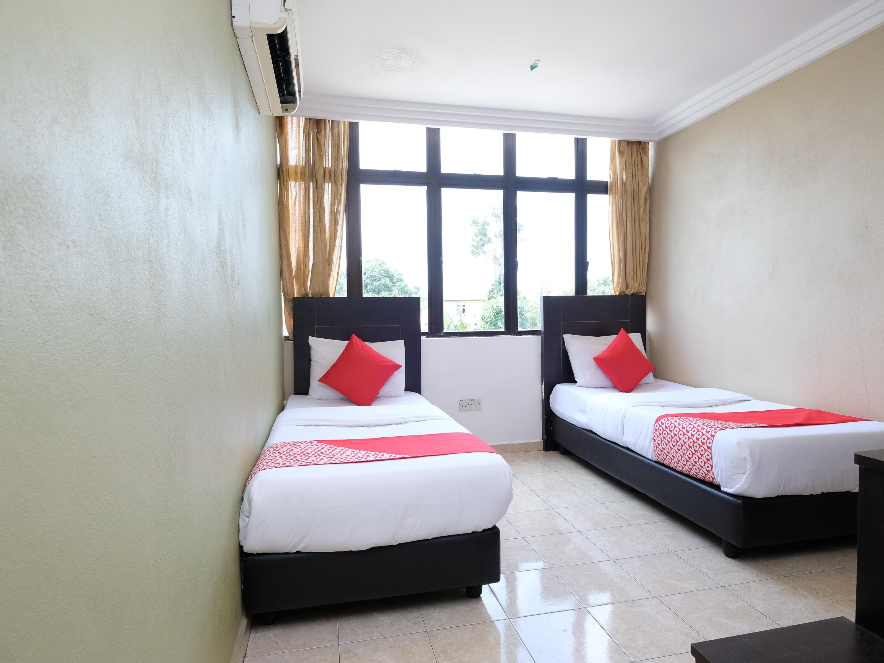 Oyo 717 Mr J Hotel Wakaf Che Yeh 2 Εξωτερικό φωτογραφία