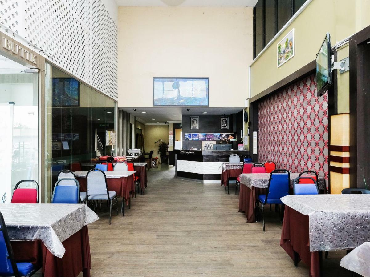 Oyo 717 Mr J Hotel Wakaf Che Yeh 2 Εξωτερικό φωτογραφία